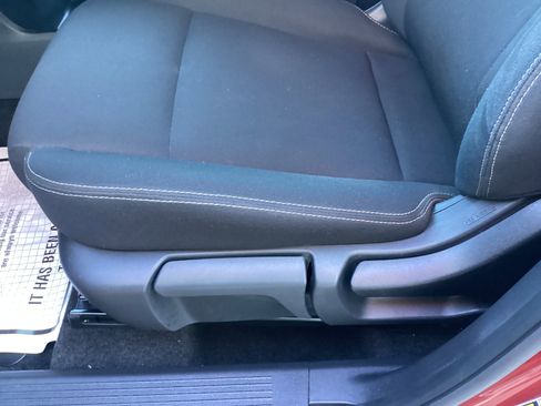 Used 2023 Nissan Rogue S image 24