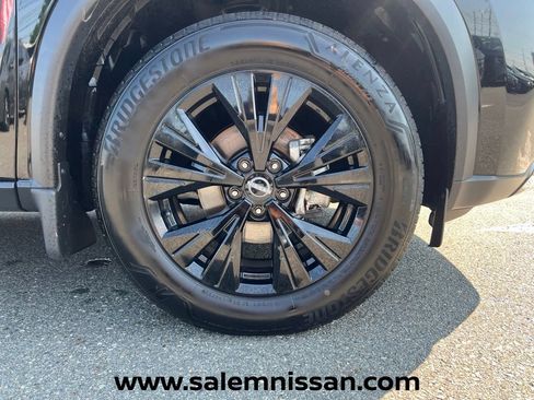 Used 2023 Nissan Rogue SV w/ SV Premium B Package AWD/4WD image 28