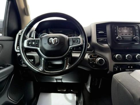 Used 2019 RAM 1500 Big Horn AWD/4WD image 18