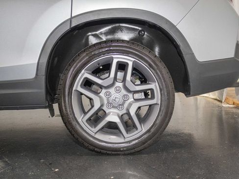 Used 2023 Honda Passport EX-L image 9
