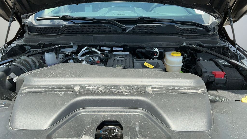 New 2026 RAM 2500 Limited AWD/4WD image 24