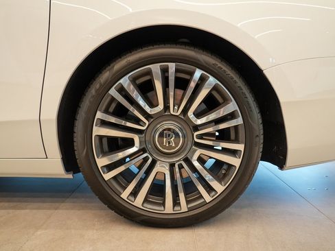 Certified 2022 Rolls-Royce Ghost image 32