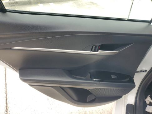 Used 2025 Toyota Camry LE FWD image 14