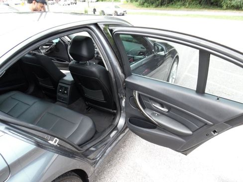Used 2013 BMW 328i Sedan RWD image 21