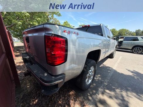 Used 2015 Chevrolet Silverado 2500 LT w/ LT Convenience Package AWD/4WD image 6