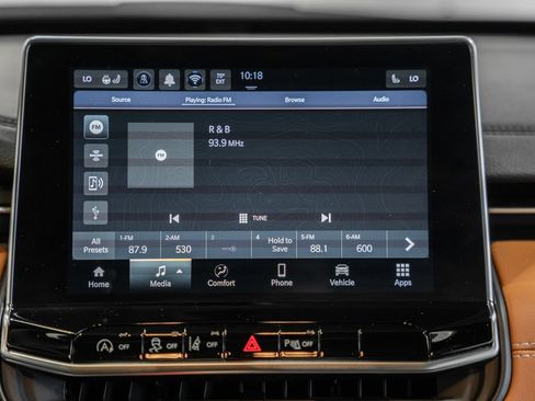 Certified 2025 Jeep Compass Limited AWD/4WD image 22