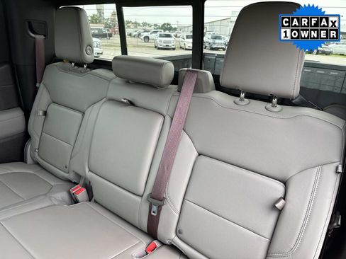 Used 2020 GMC Sierra 1500 SLT w/ SLT Premium Package AWD/4WD image 17