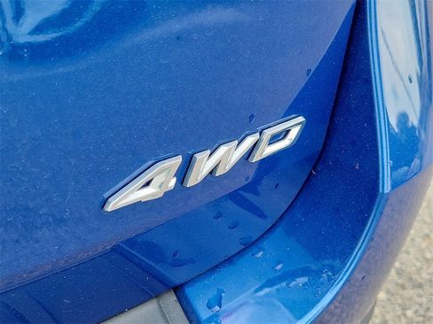 Used 2022 Ford Explorer XLT w/ Equipment Group 202A image 6