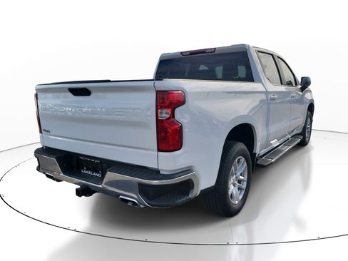 Used 2021 Chevrolet Silverado 1500 LT w/ Z71 Off-Road Package AWD/4WD image 4