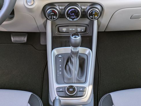 New 2026 Hyundai Venue SEL image 19