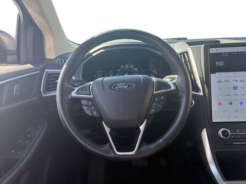 Used 2024 Ford Edge SEL image 13