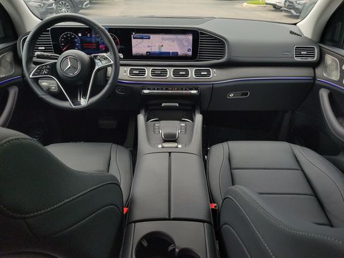 Certified 2026 Mercedes-Benz GLS 450 4MATIC image 17