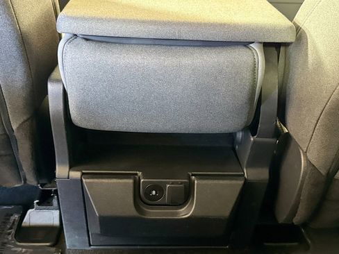 Used 2024 Ford F250 XLT image 23