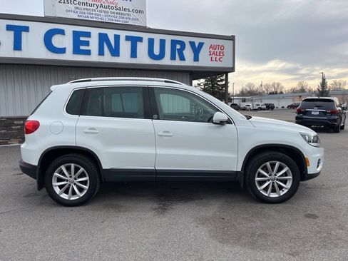 Used 2017 Volkswagen Tiguan Wolfsburg Edition image 17