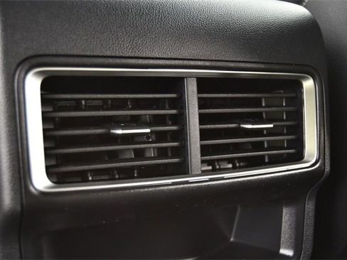 New 2026 Volkswagen Atlas Cross Sport SE image 21