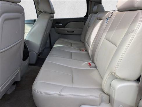 Used 2014 Chevrolet Silverado 2500 LTZ w/ LTZ Plus Package image 17