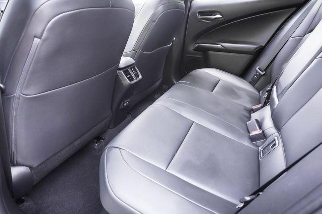 Used 2024 Lexus UX 250h FWD image 17
