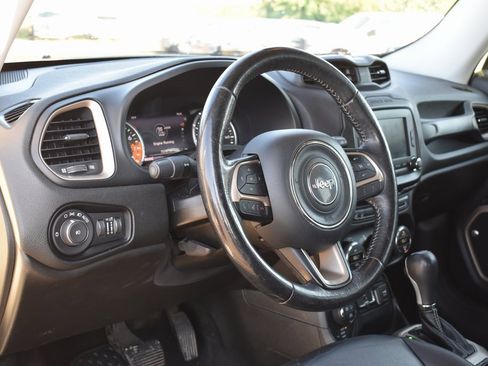 Used 2017 Jeep Renegade Trailhawk image 10