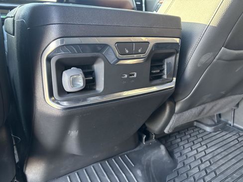Used 2022 GMC Sierra 1500 Denali image 22