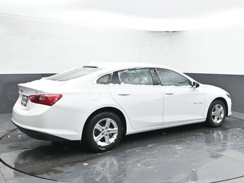 Used 2024 Chevrolet Malibu LT image 11