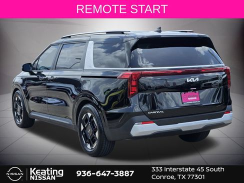 Used 2025 Kia Carnival EX FWD image 5