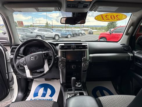 Used 2021 Toyota 4Runner SR5 AWD/4WD image 14