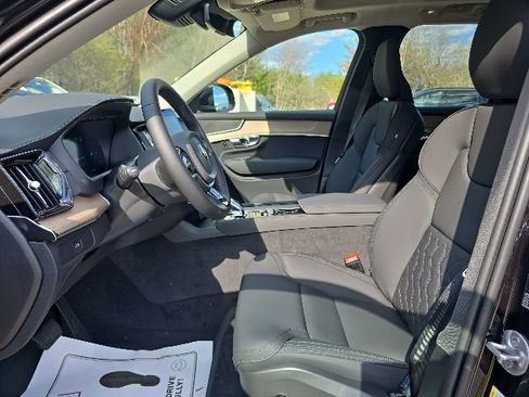 New 2026 Volvo XC90 B5 Core AWD/4WD image 25
