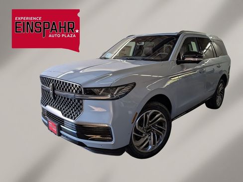 New 2025 Lincoln Navigator Reserve image 1