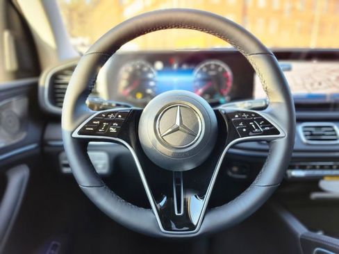 New 2026 Mercedes-Benz GLS 450 4MATIC image 28