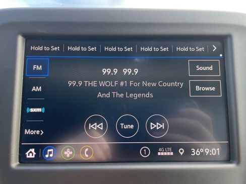 Used 2021 Chevrolet Equinox LT image 17