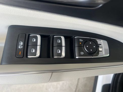 Certified 2024 Kia Sorento S w/ Panoramic Sunroof Package FWD image 47