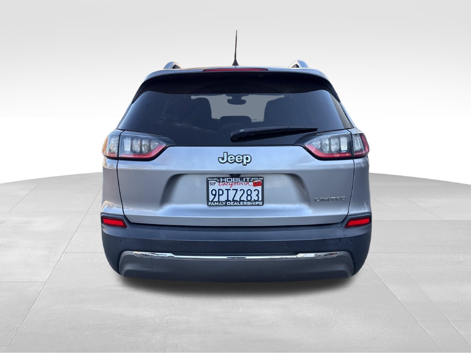 Used 2020 Jeep Cherokee Limited FWD image 4