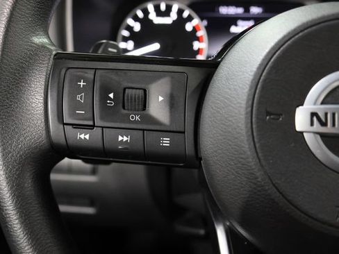 Certified 2021 Nissan Rogue SV AWD/4WD image 16