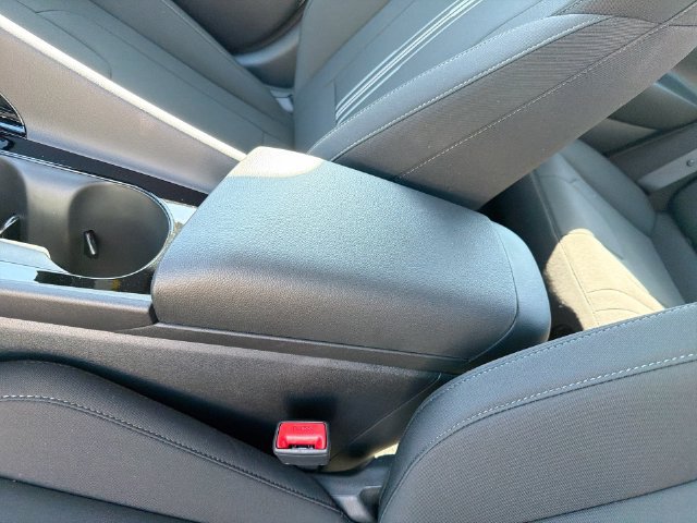 New 2026 Hyundai Elantra SEL FWD image 31