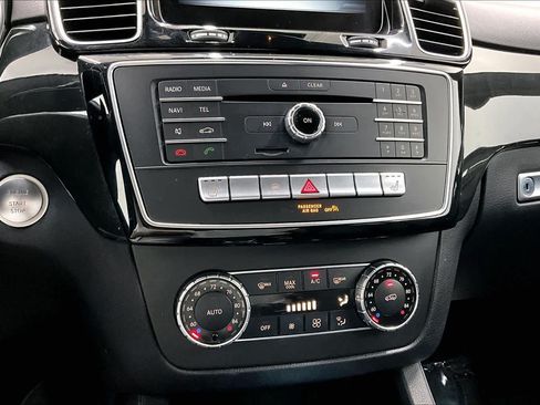 Used 2018 Mercedes-Benz GLE 350 4MATIC image 34