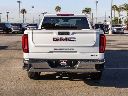 Used 2022 GMC Sierra 1500 SLT w/ SLT Premium Package AWD/4WD image 7