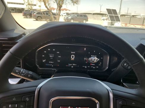 Used 2026 GMC Sierra 1500 Elevation image 23