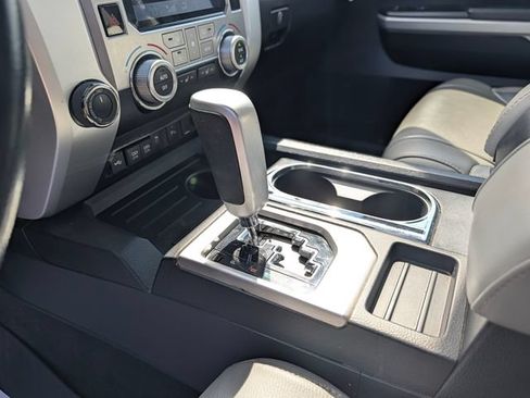 Used 2020 Toyota Tundra Limited w/ Limited Premium Package AWD/4WD image 24