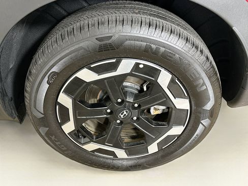 Used 2025 Hyundai Santa Fe SEL image 11