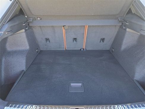 Certified 2025 Audi Q3 2.0T Premium image 12