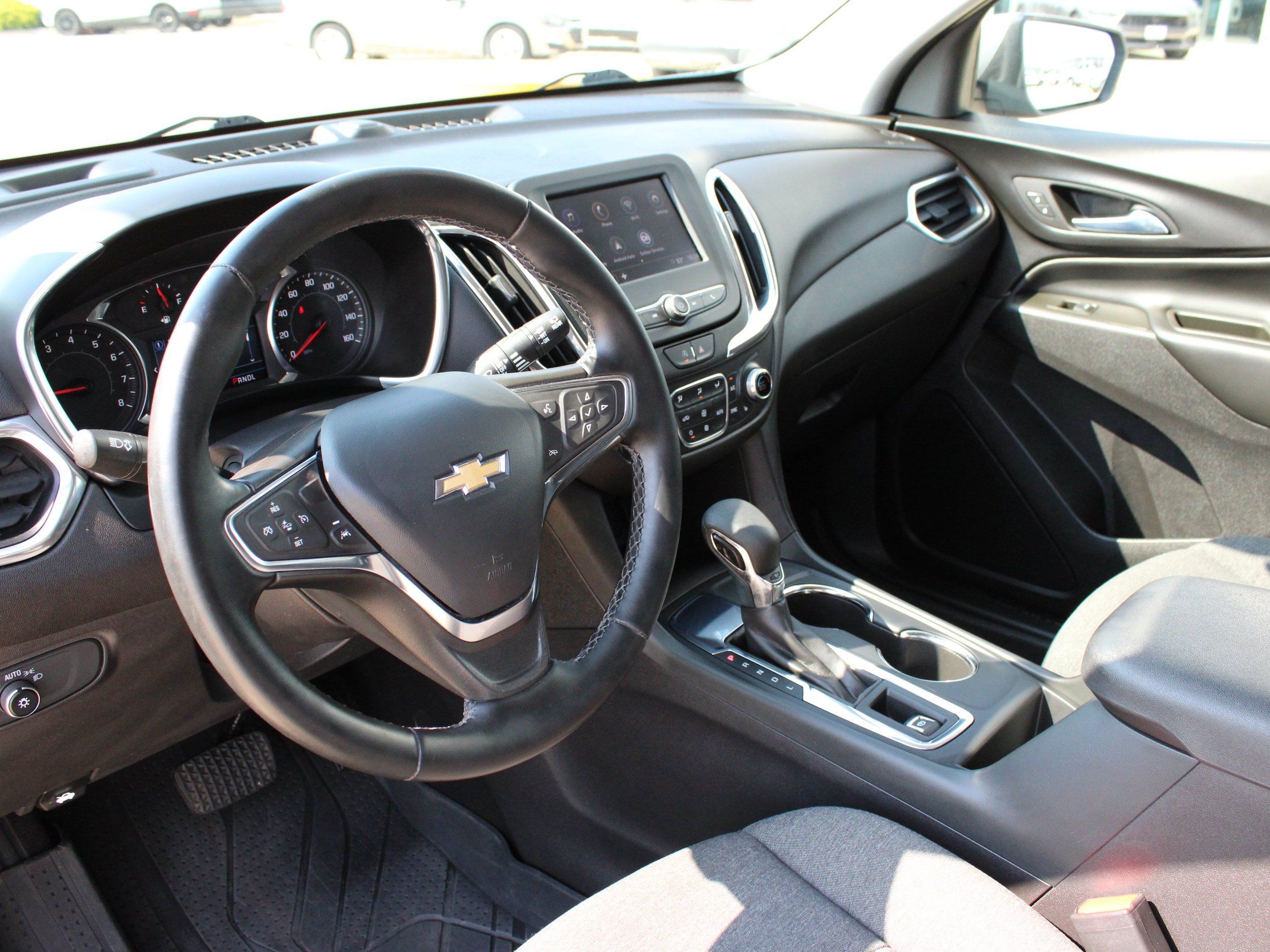 Used 2023 Chevrolet Equinox LT FWD image 13