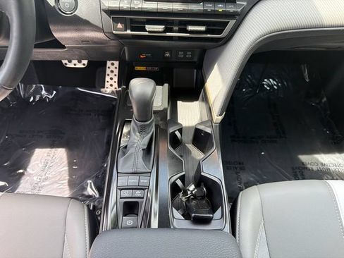 Used 2026 Toyota Camry SE w/ Convenience Package FWD image 21