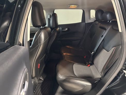 Used 2020 Jeep Compass Trailhawk AWD/4WD image 28