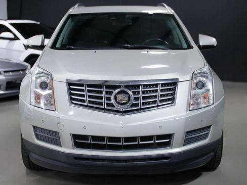 Used 2014 Cadillac SRX Luxury w/ Driver Awareness Package FWD image 4