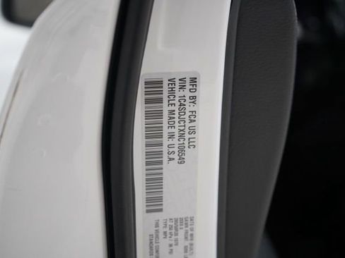 Used 2022 Dodge Durango R/T w/ Blacktop Package AWD/4WD image 40