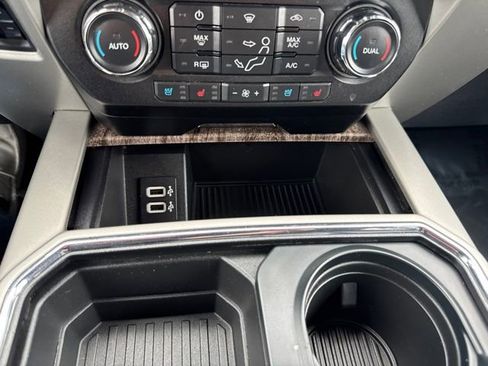 Used 2019 Ford F450 Lariat w/ Chrome Package AWD/4WD image 36