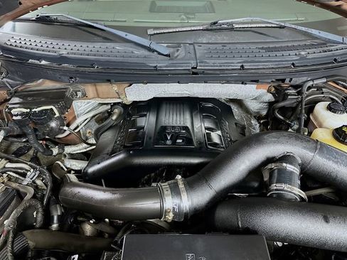 Used 2012 Ford F150 XLT w/ XLT Chrome Pkg image 28