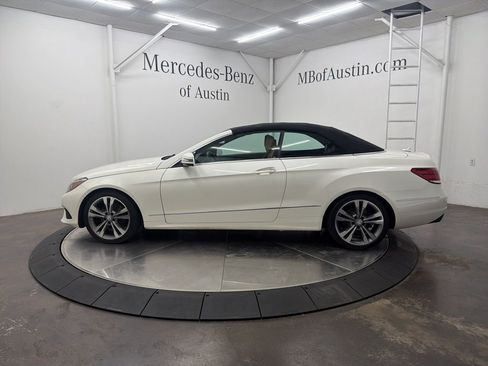 Used 2016 Mercedes-Benz E 400 Cabriolet image 4