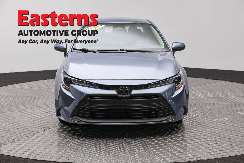 Used 2024 Toyota Corolla LE FWD image 3