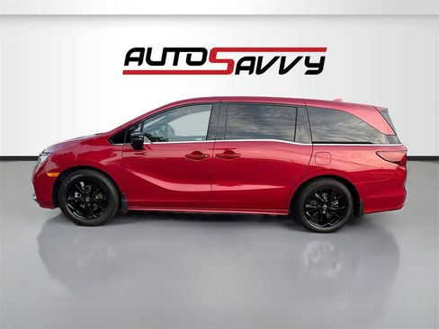 Used 2023 Honda Odyssey Sport image 4